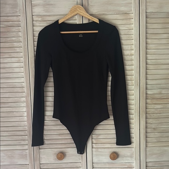 American Eagle Outfitters Tops - American Eagle Black Long Sleeve Bodysuit